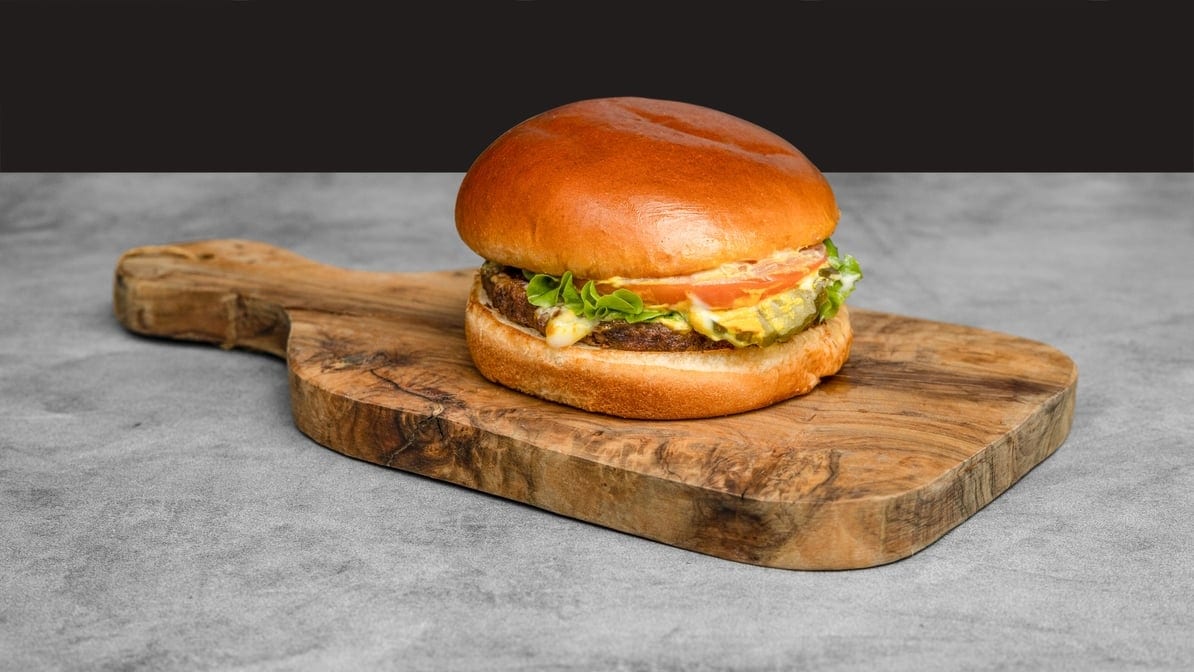 Single Classic Cheese Burger.